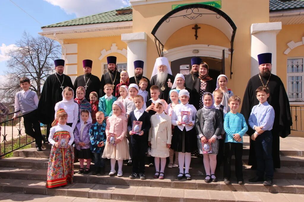 Погода в бужаниново. Храм Бужаниново. Бужаниново Сергиево-Посадский район. Храм село Бужаниново. Село Бужаниново Сергиево-Посадского района.