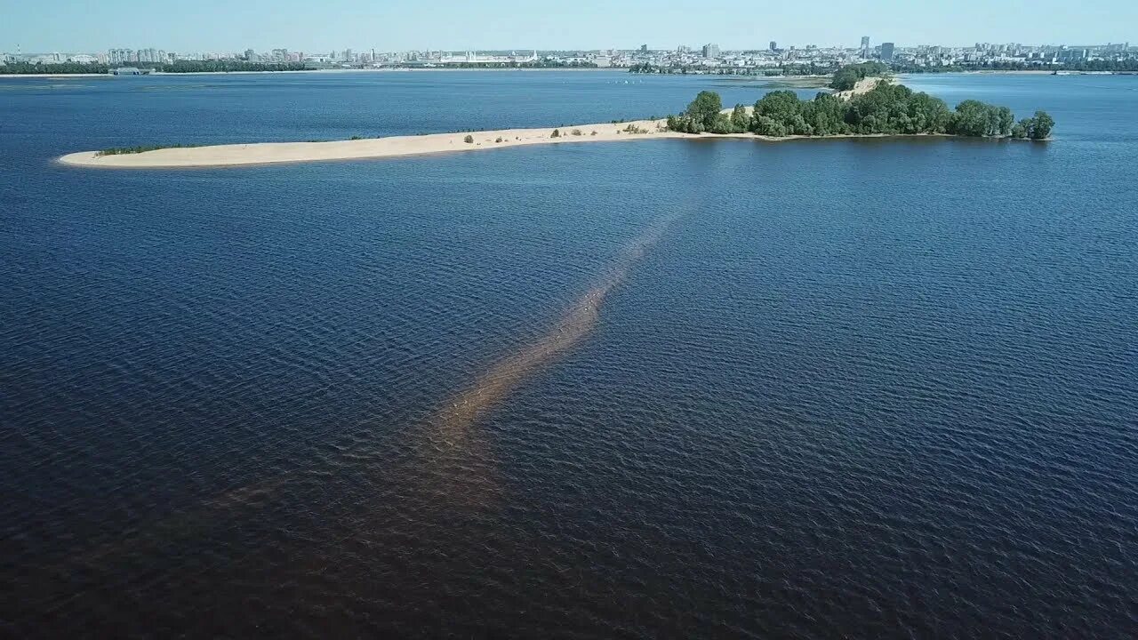 Куйбышевское водохранилище Казань. Река Волга Куйбышевское водохранилище. Река Волга в Казани. Волга обмелела Казань. Волга вода россии