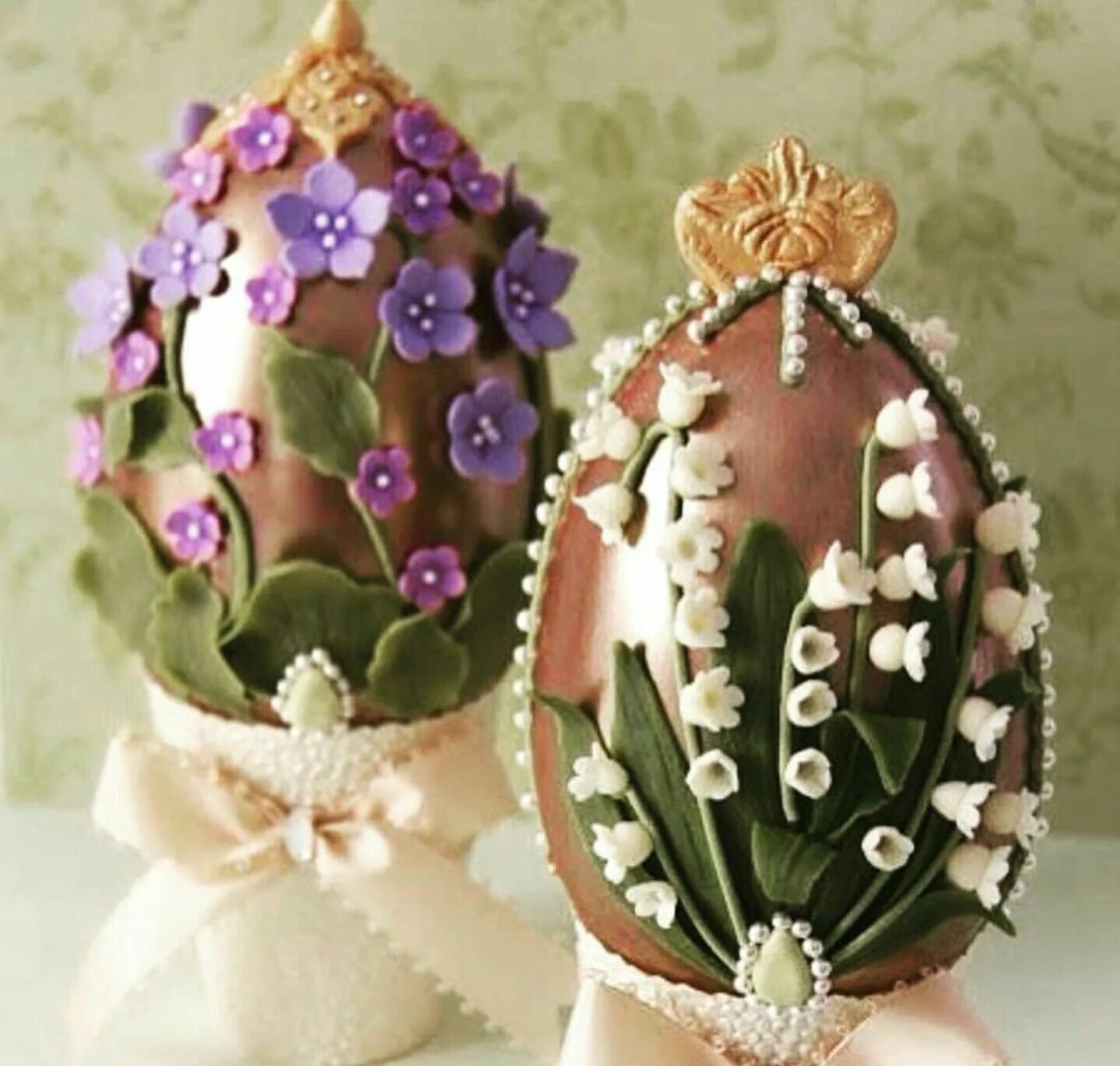 Пасхальные украшения из фоамирана. Из фоамирана на пасху. Пасхальные корзинки для детей. Поделки на пасху. Поделки на пасху из фоамирана.