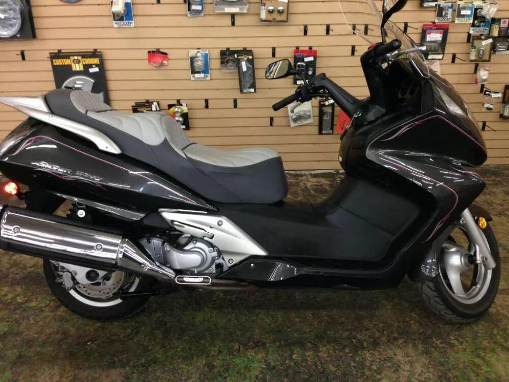 Макси скутер 600. Honda silver wing. Макси скутер 600. Макси скутер 600. Макси скутер хонда 600.