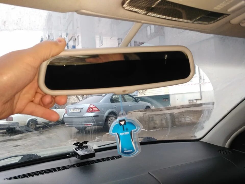 Как заменить стекло заднего вида Замена ламп поворотников в боковых зеркалах Lada XRAY
