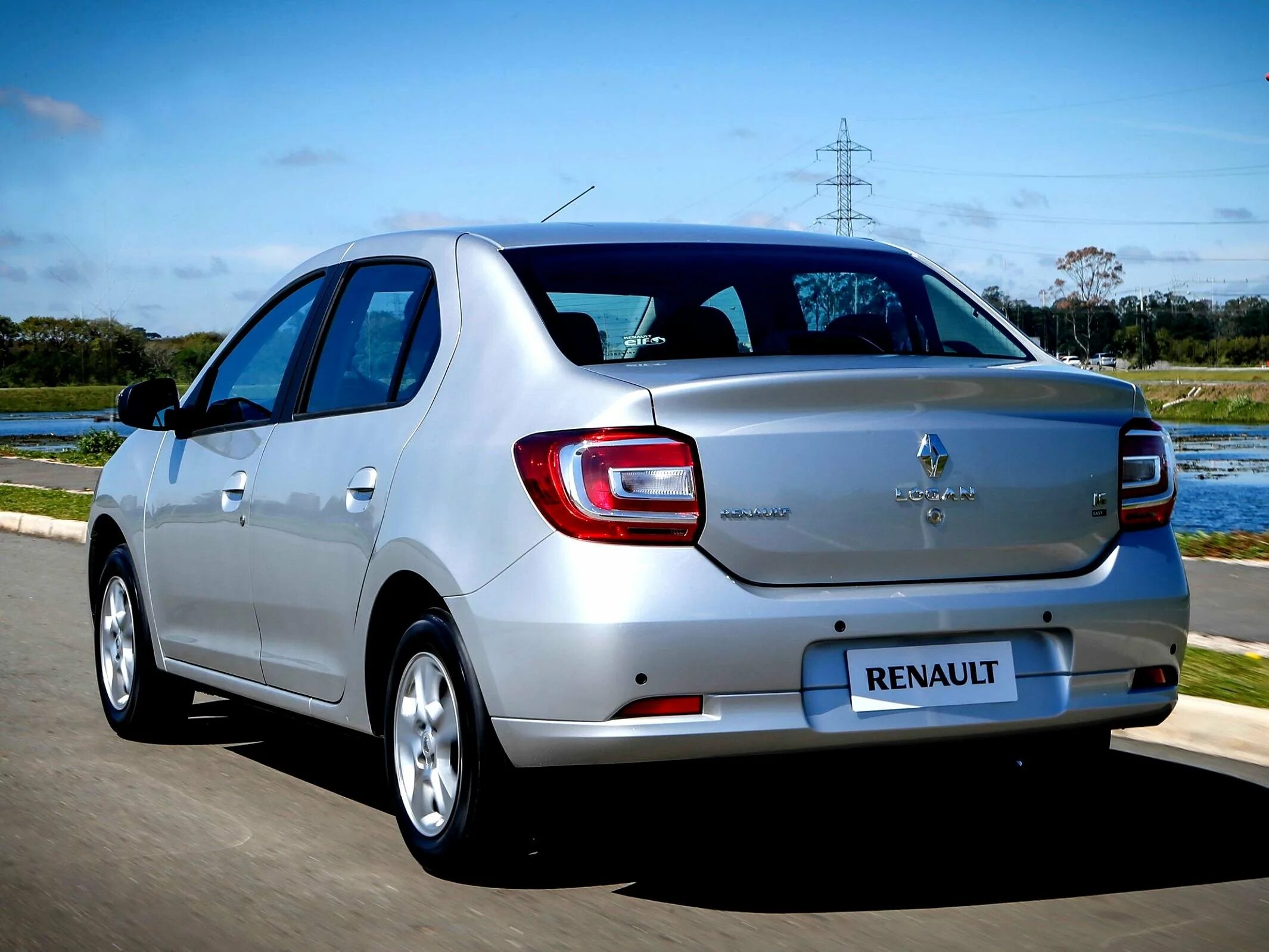 Renault Logan 2014. Рено Логан 2 2014. Renault Logan II 2014. Рено Логан 2014г.