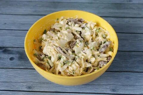 Салат сердцеедка с куриными сердечками