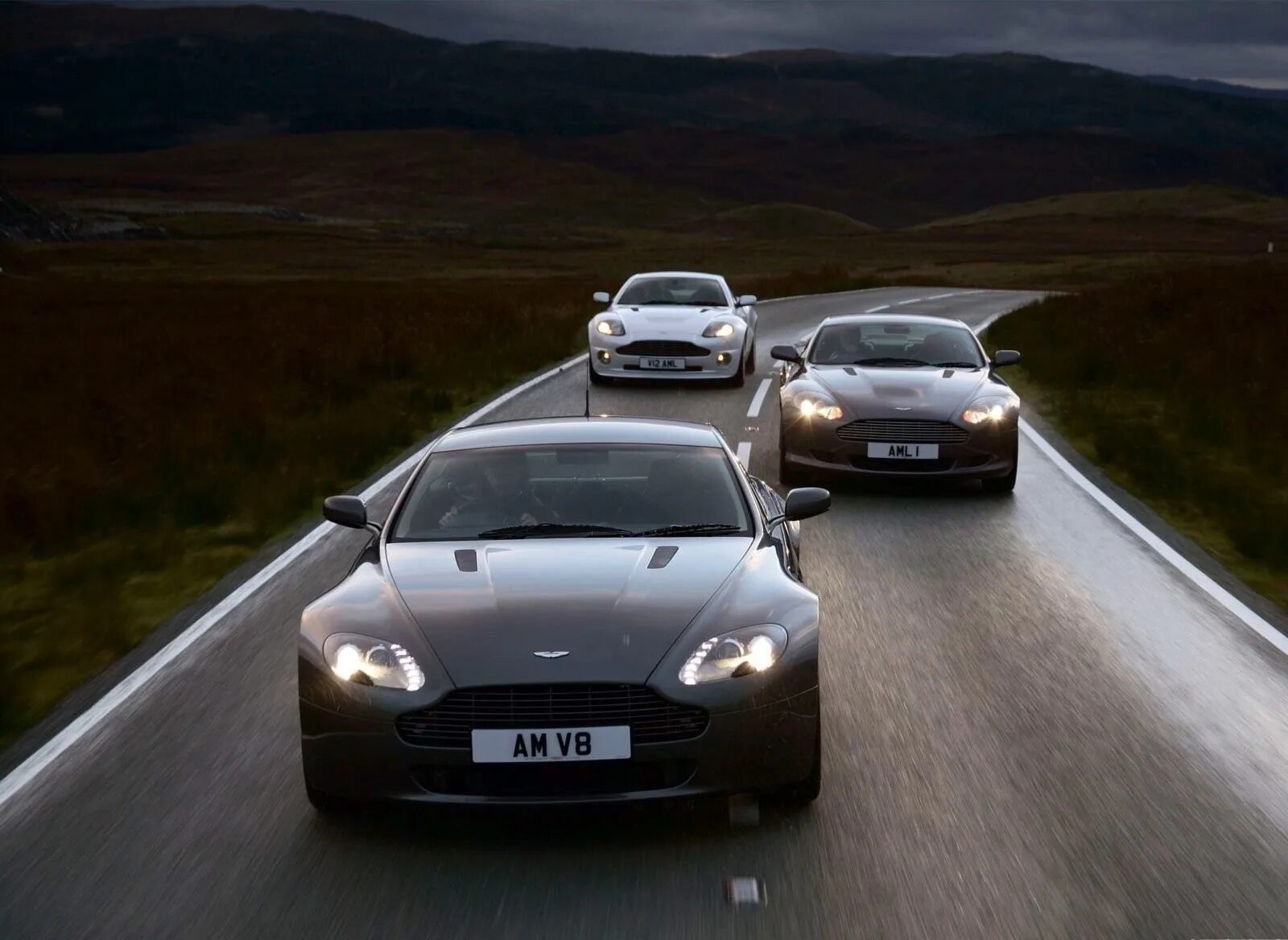 Включи представляют машины. &quot;aston martin&quot; &quot;virage&quot; &quot;1989&quot; rx. дорогие машины.