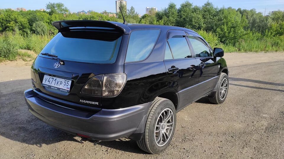 Купить харриер в иркутске. Toyota Harrier 1998 чёрный. Toyota Harrier 2002 черная. Toyota Harrier 1. Toyota Harrier 2000 off Road.