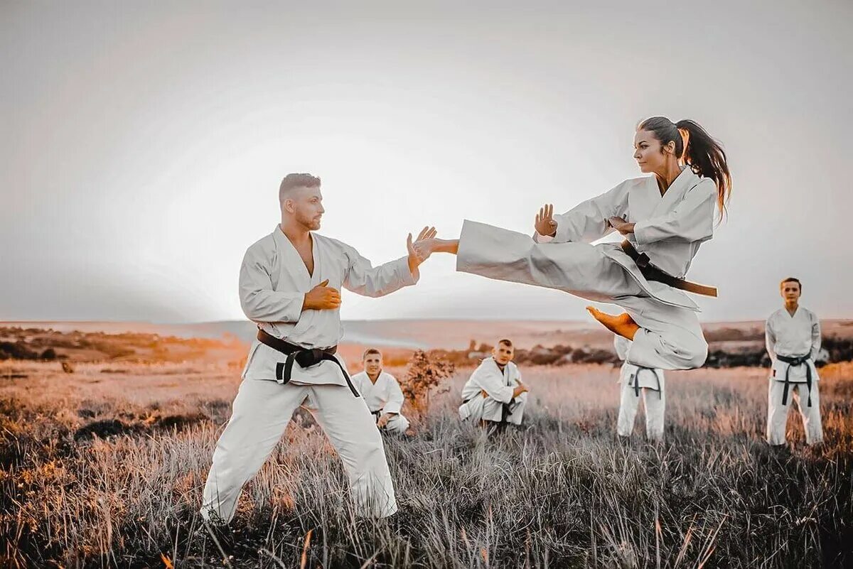 айкидо спарринг. смешанные боевые искусства. боевые искусства сегодня. эдуардо эрнандес джиу-джитсу. смешанное боевое единоборство мма.