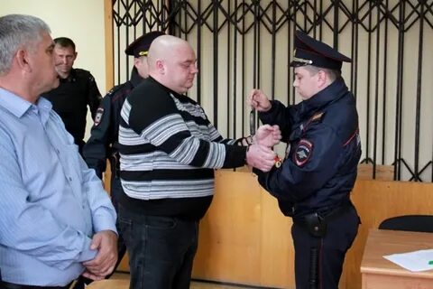 Осужденный полицейский