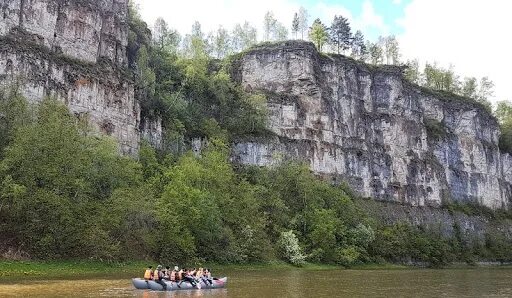 Майская Поляна река ай. Сатка сплав по реке ай. Майская Поляна Сатка. Сплав по реке Ундоша. Уральские купить места