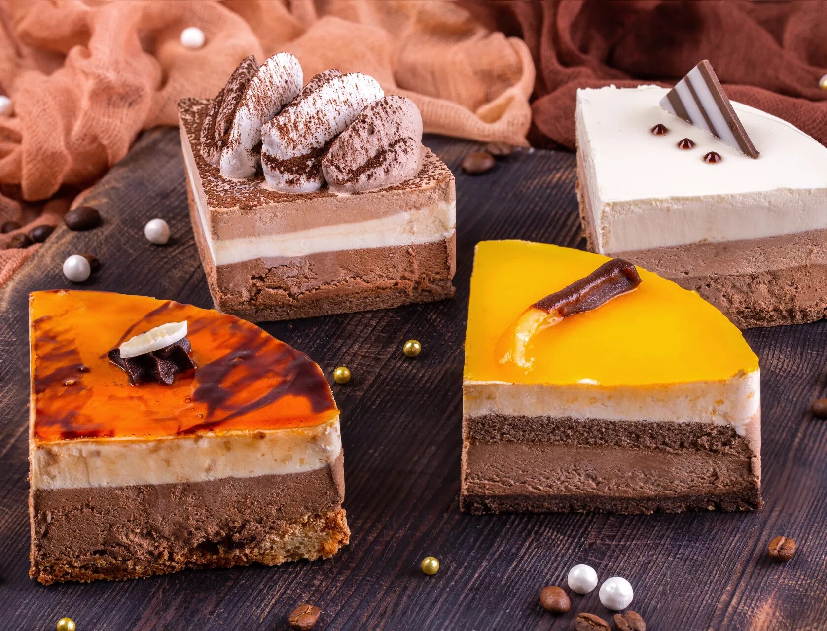 трайфл 3 шоколада. три шоколада куликовский. муссовое пирожное 3 шоколада. декор пирожных три шоколада для девушки. трайфлы 3 шоколада.