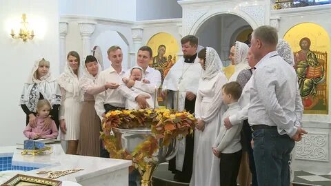 Крещен александром