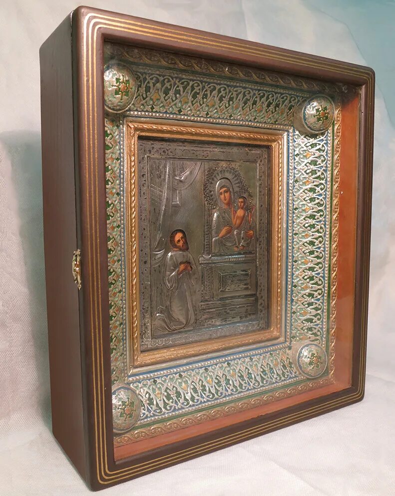 Киот клиросный. Стекло в киот. Стекло в киот. Храмовый киот 18 век. Стекло в киот.