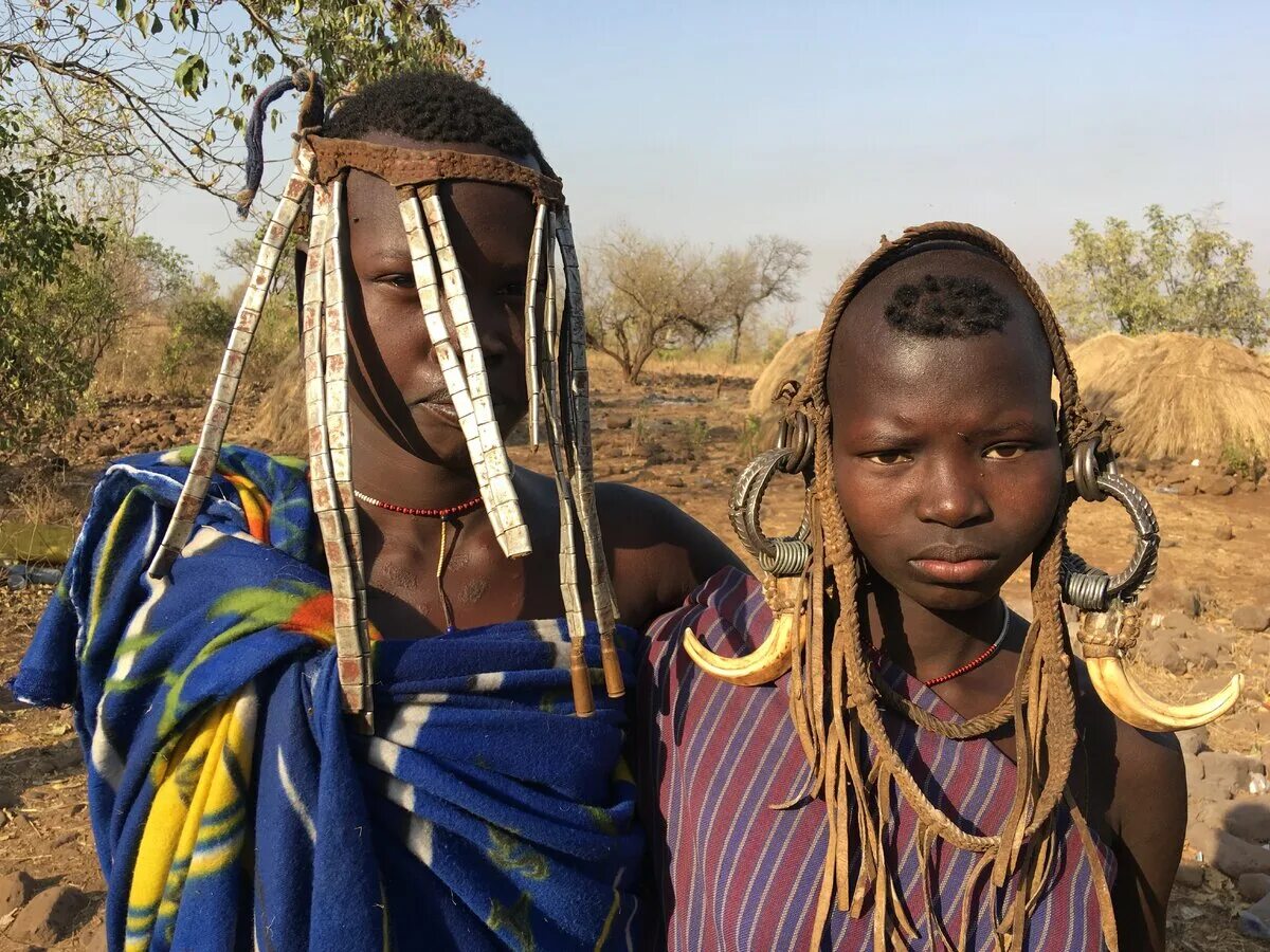 Племя дасанеч. Племя Хамер Эфиопия. Южный Судан девушки.