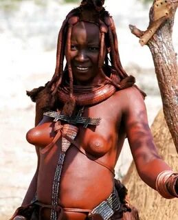 Голые девушки из африканских племен (71 фото) .