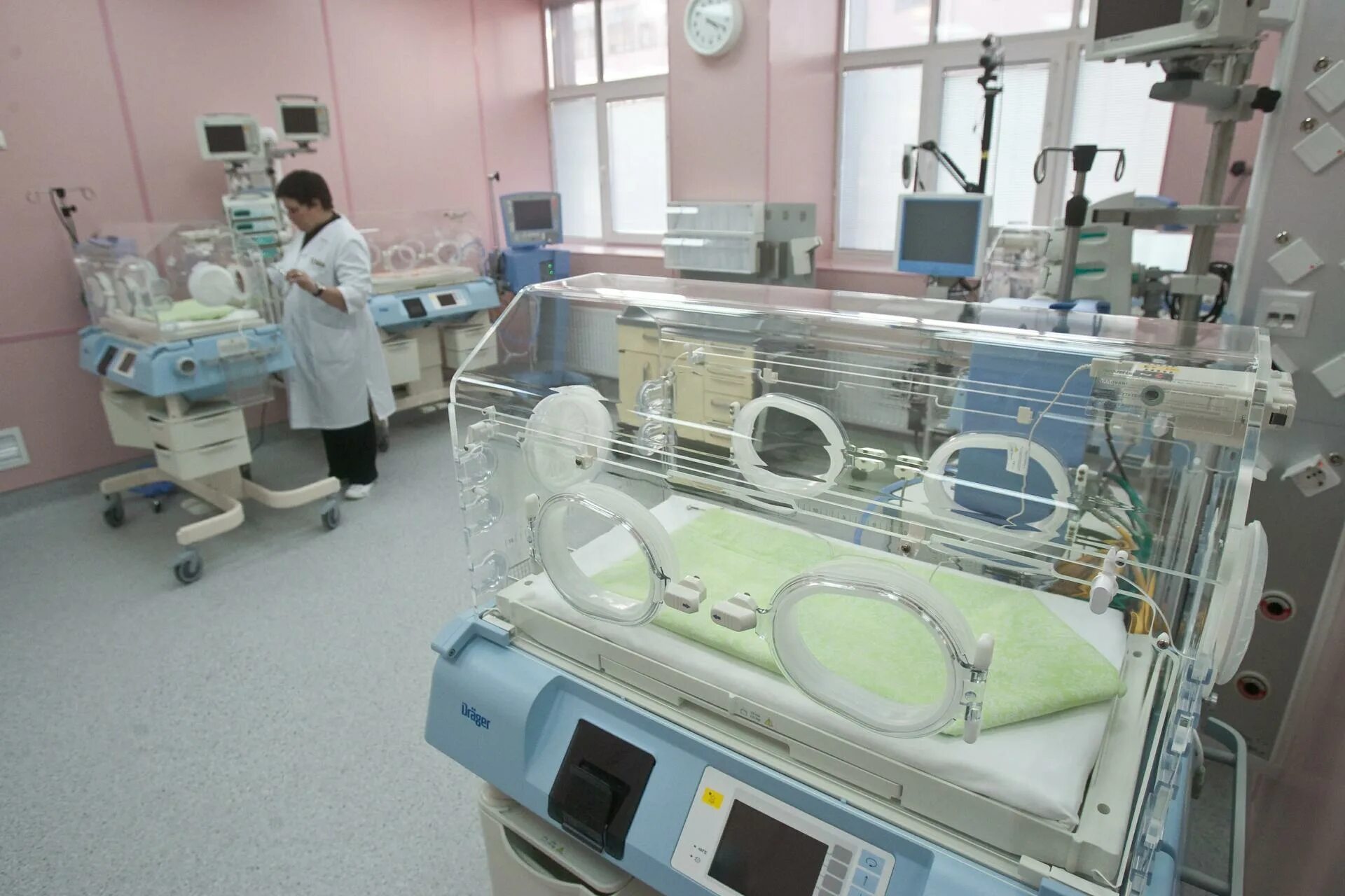 Педиатрическая академия санкт-петербург литовская. Перинатальный центр спбгпму. Питер перинатальный центр алмазова. Нии алмазова санкт-петербург палаты. Национальный медицинский исследовательский центр имени в а алмазова.