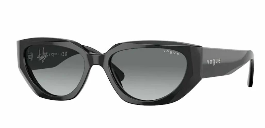 Обложка vogue. Vogue 24. Vogue 24. Фотосессии вог на природе. Vogue eyewear солнцезащитные очки.