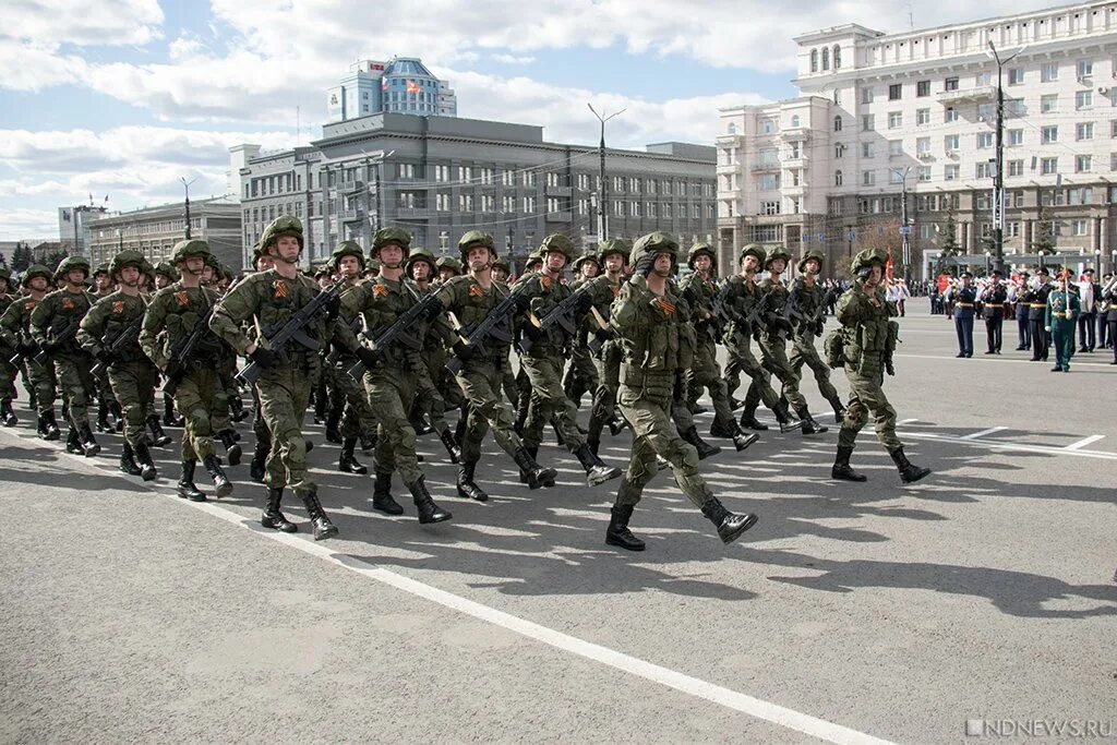 19 май 2017. Парад Победы в Челябинске 2021. Парад Победы Челябинск. Парад Победы Челябинск 2018. Парад 9 мая Челябинск 2021.