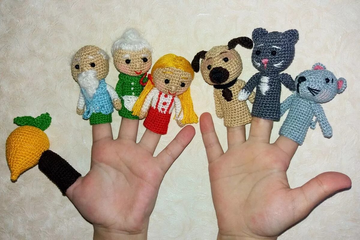 Куклотерапия перчаточные куклы. Пальчиковый театр. Куклы для пальчикового театра. Пальчиковый театр для детей.