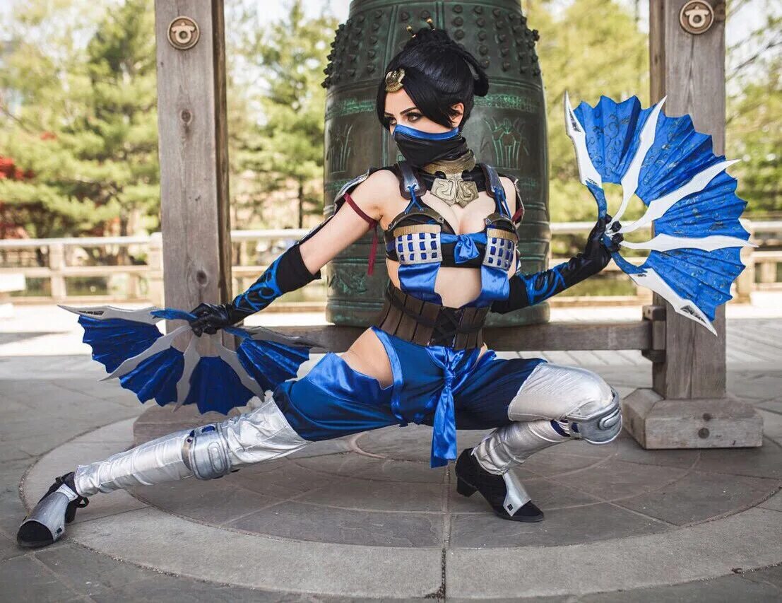 Kitana 18. Китана мортал комбат. Mortal Kombat 11 Китана. Китана МК 1. Mortal Kombat Kitana.