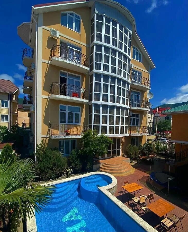 Шевченко 2-а. Феникс лазаревское гостевой дом. Лазаревское кипарис гостевой дом ул тормахова. Гостевой дом у кота лазаревское. Столовая тис лазаревское.