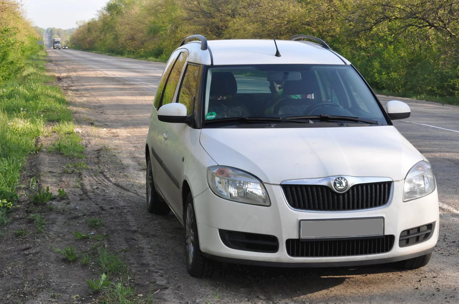 Шкода 2009 купить. Skoda Roomster 2009. Skoda Roomster 1.4. Шкода Румстер 2022. Шкода Румстер 2009 комплектация.