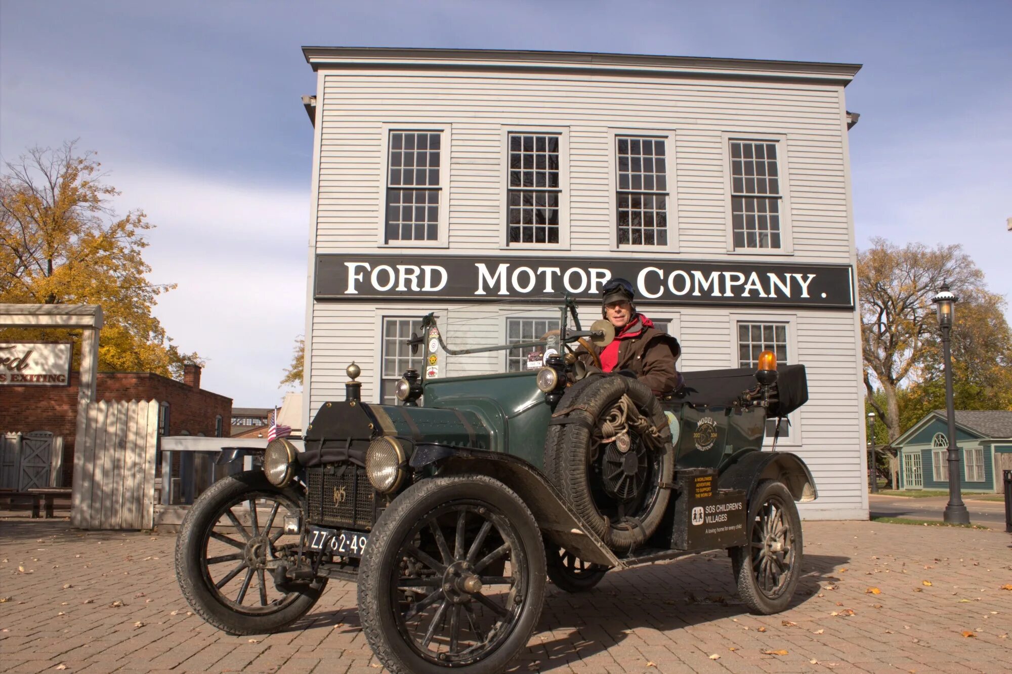 Форд моторс производитель. Ford Motor Company Henry Ford. 1903 — Основана «the Ford Motor Company».. Ford Motor Company 1903.