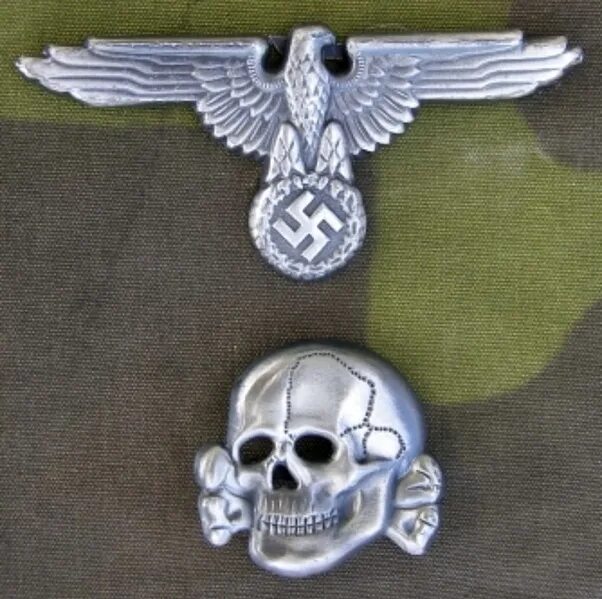 Гимн сс мертвая голова. Waffen SS череп. Фашистский череп. Нацистская символика череп. Нацистские нашивки с черепом.