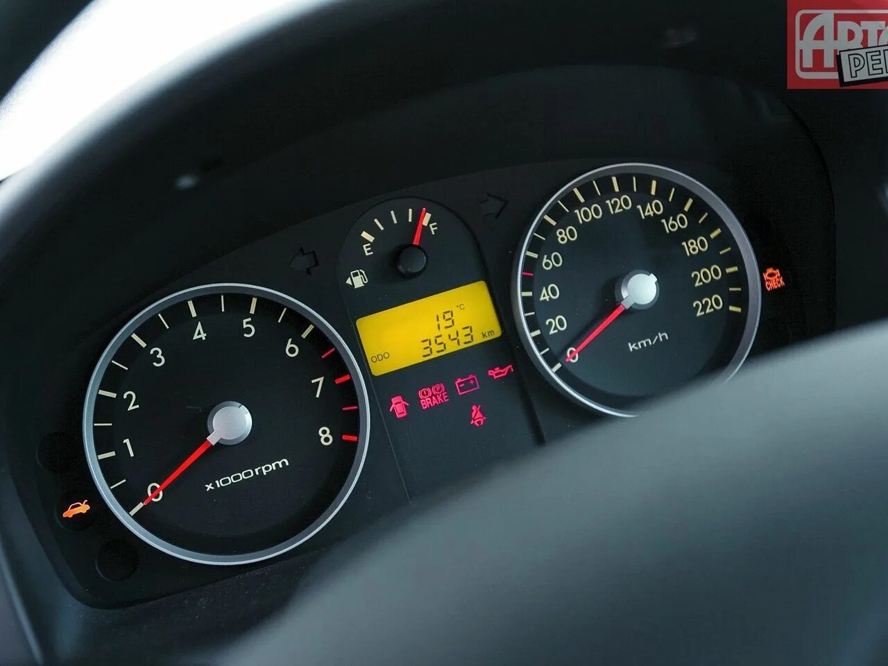 Сколько литров бак гетц. Хендай гетц 1.6. hyundai getz панель бензина. панель гетц 2005. гетц хендай панель бензин.