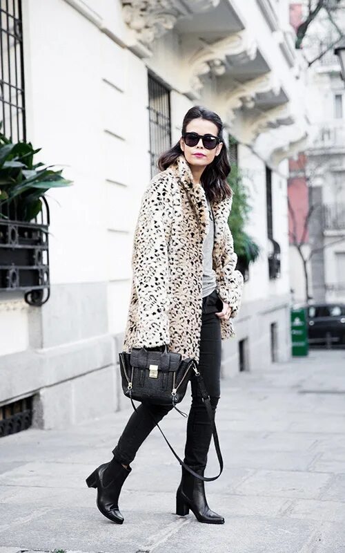 Брюки с ботильонами. Брюки под ботильоны. Ботильоны с зауженными брюками. Ботильоны с брюками. Ботильоны под джинсы.