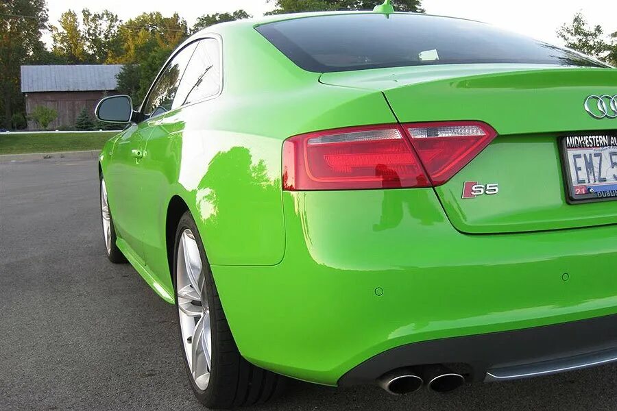 Green finishing. Audi a5 Coupe дактейл. Audi a4 Lime Green. Спойлер Ауди а5 купе. Audi a5 Coupe красная пленка.