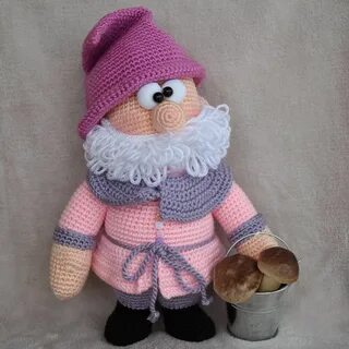 Домовой крючком