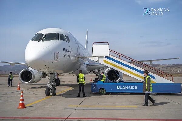 Самолет ираэро улан- удэ - южно - сахалинск. 2023 самолеты. Улан удэ динамика населения-. Самолет из улан удэ на ольхон. Улан удэнский аэропорт.