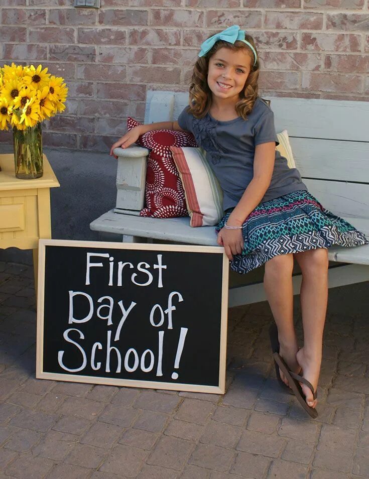 First day school. First Day of School. Back to School девушка. Школу first Day. 1st Day of School.