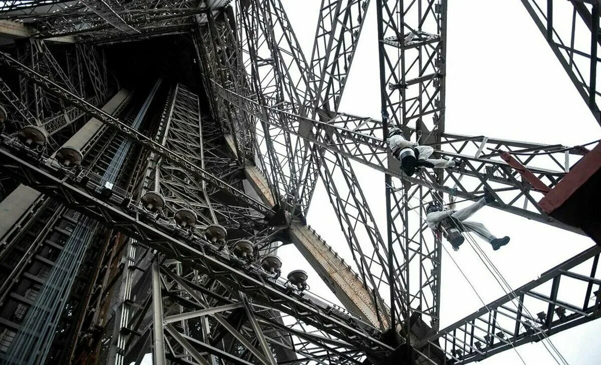 Эйфель / Eiffel (2021). Эльфеева башня 2024. Железная башня. Эйфелева башня внутри. Игра железные башни