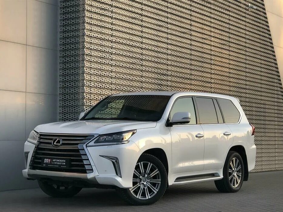 Лексус джип цена. Lexus Lexus LX 2016. Lexus LX 3. Lexus LX 570 2016. Лексус джип белый 2016.