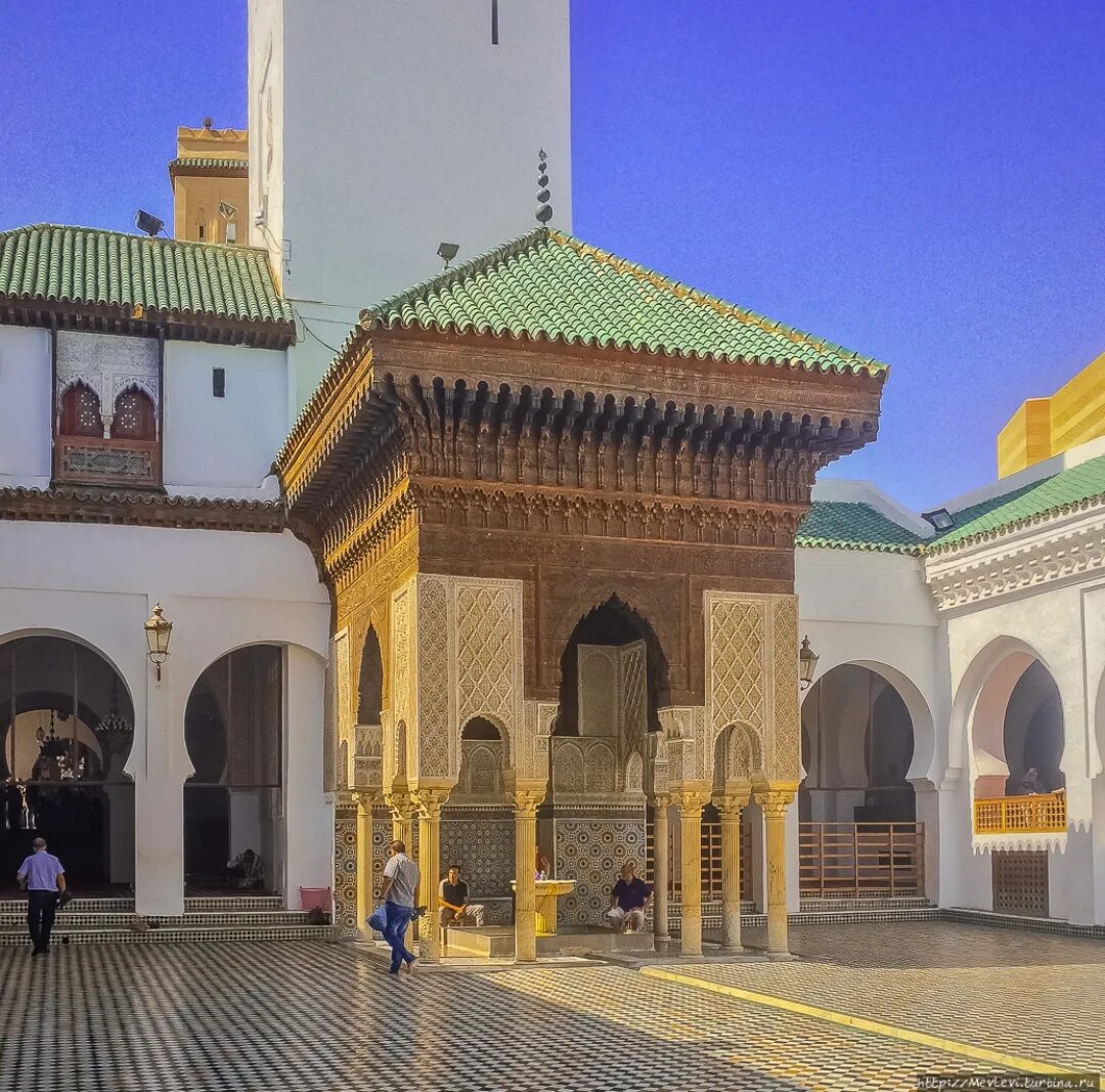 Каравин. Аль-Карауин, Марокко. Аль Карауин университет. Марокко Фес университет Карауин. Мечеть Аль Карауин.