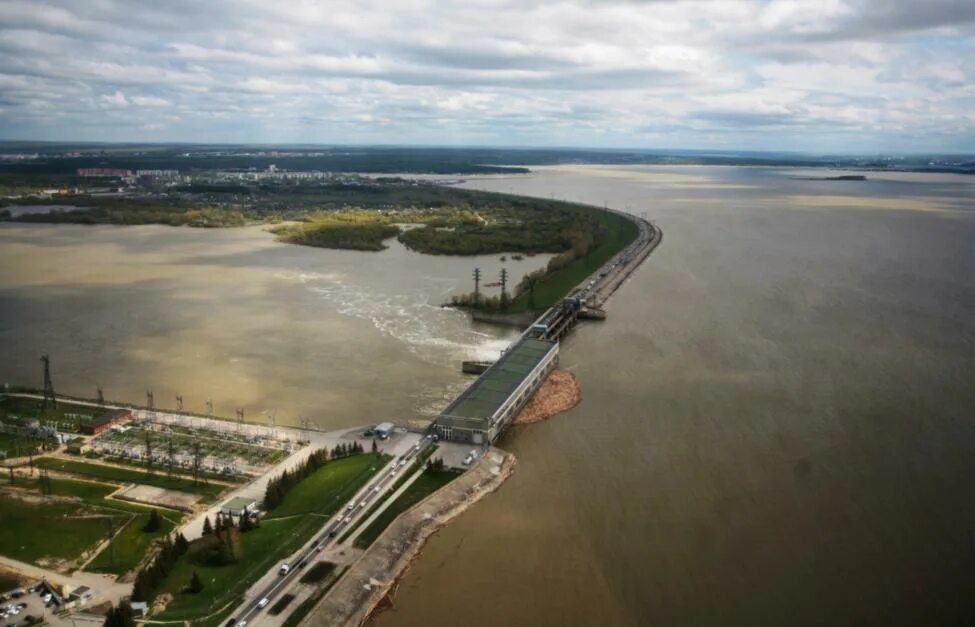 Обь водохранилище. Обское море ГЭС Новосибирска. Обское водохранилище ГЭС. Новосибирская ГЭС на реке Обь. Дамба Обского водохранилища.