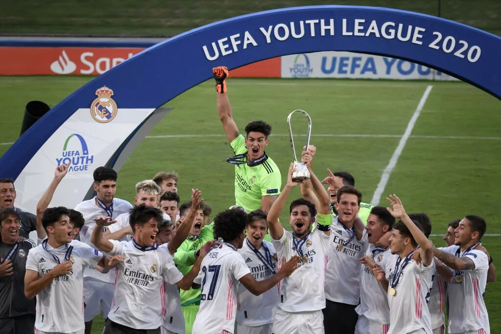 Юношеская лига чемпионов. Uefa youth league. Юношеская лига уефа фото. Юношеская лига уефа. Юношеская лига уефа фото.