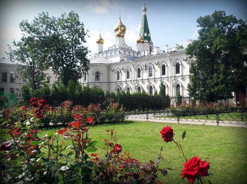Воскресенский новодевичий женский монастырь