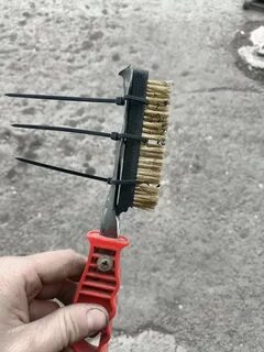 Две щетки