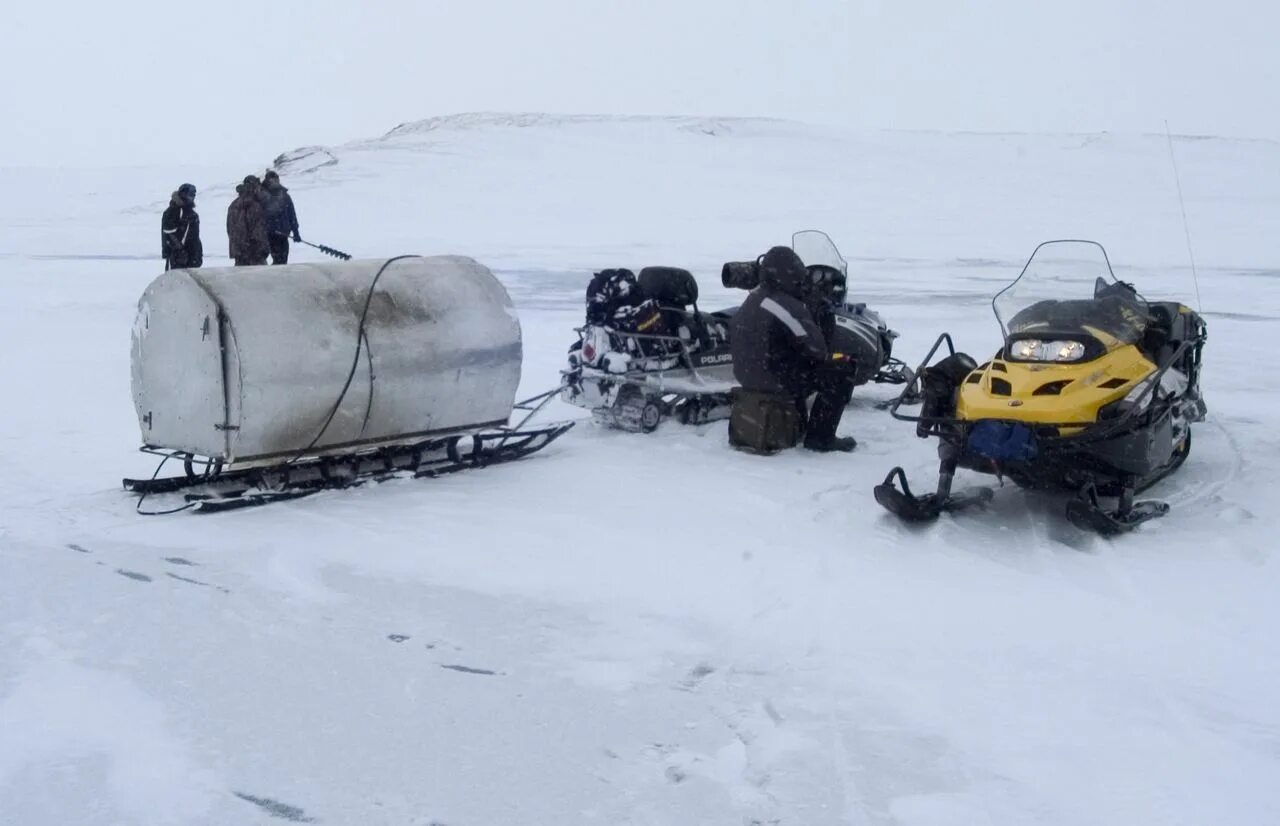 Сани ПГД-2500 для снегохода. Волокуши на Буран с печкой. Снегоход Буран с санями. Мотосани богатырева