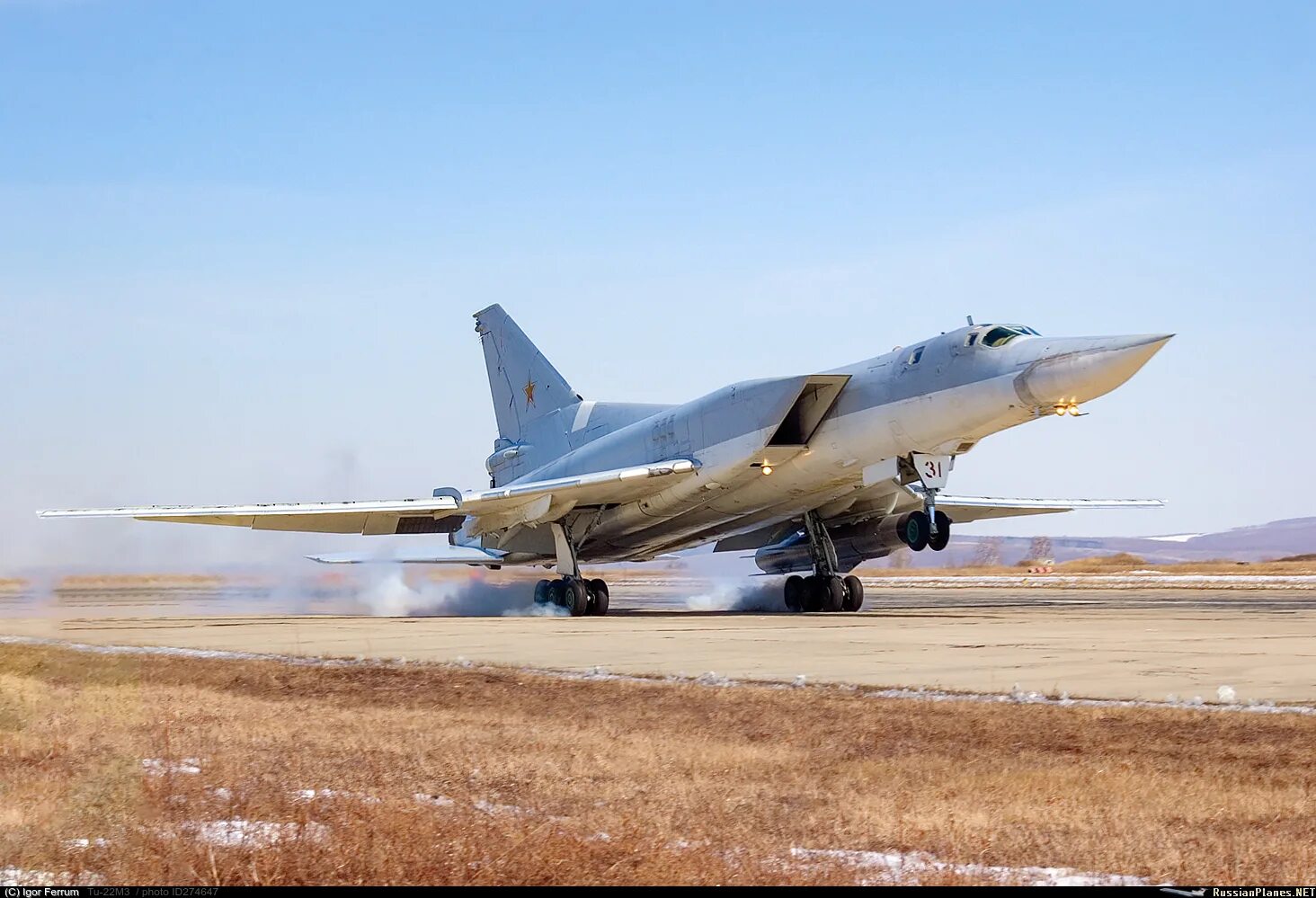 Ту 22м сверхзвуковой самолет вооружение. Ту-22м3. Ту-22м3 Дальний бомбардировщик. Ту-22м3 сверхзвуковой самолёт. Бомбардировщик ту-22м3м.