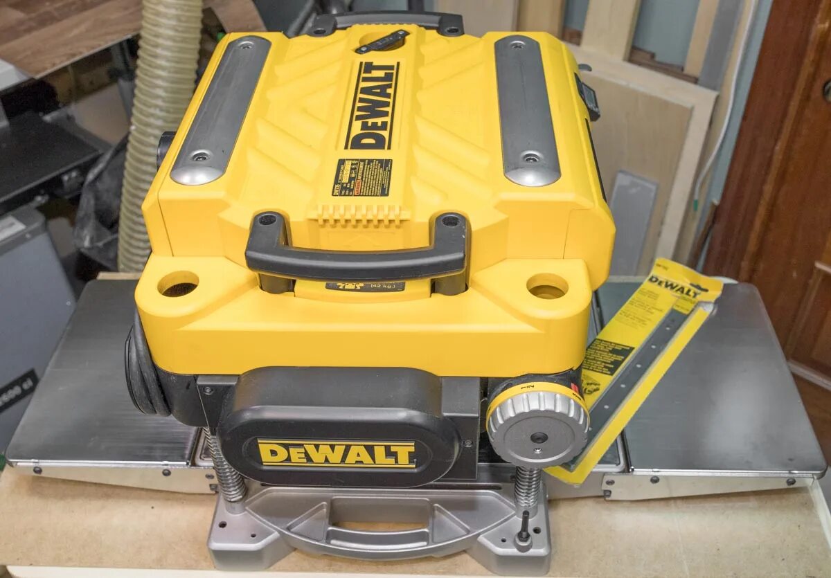 Рейсмусовый станок DEWALT dw735. Рейсмус DEWALT dw735-KS. Станок DEWALT dw735. DEWALT dw7351.