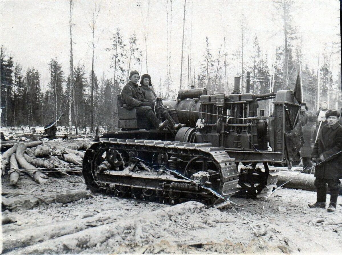 Звезды тракторные. Сталинец-60 трактор. Гусеничный трактор Сталинец. Сталинец-80 трактор. Сталинец-65 трактор.