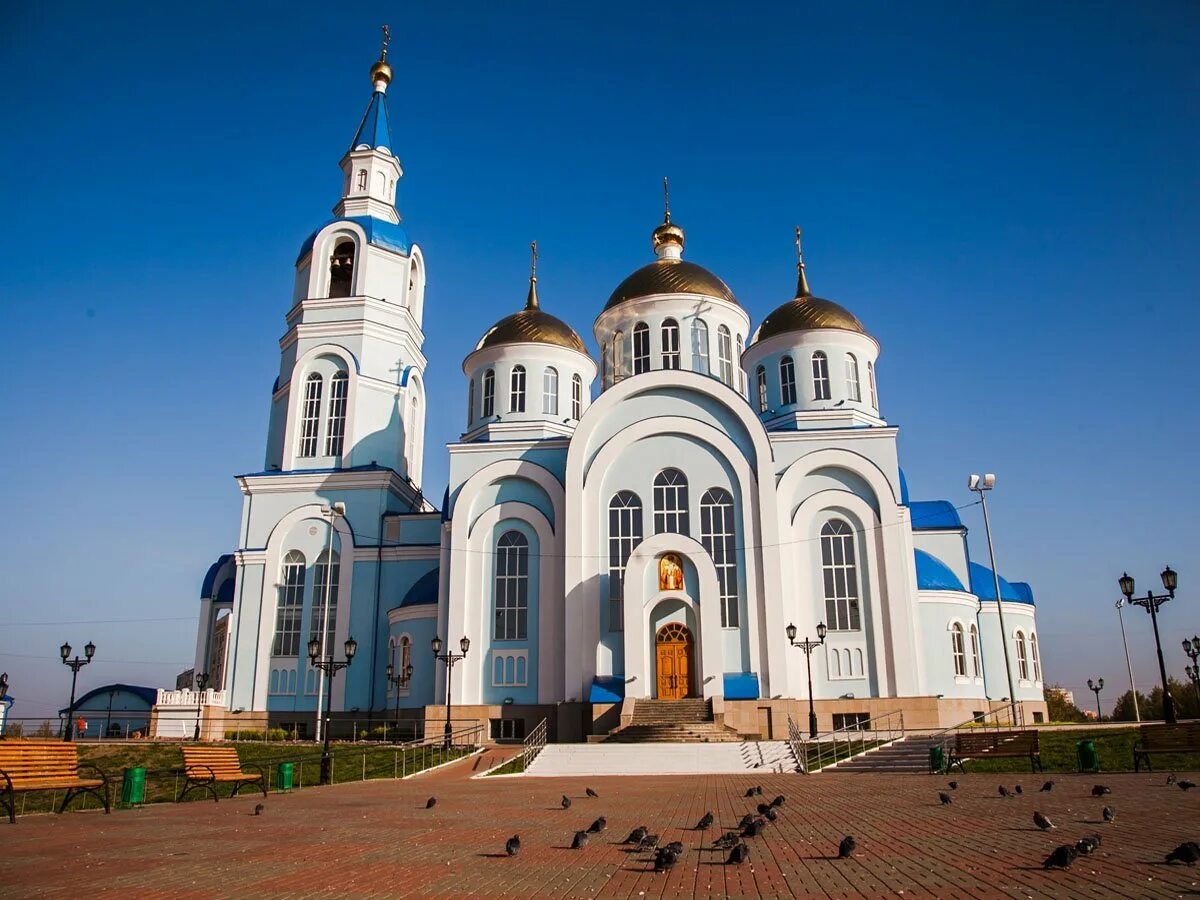 казанский храм саранск. саранск светотехстой храм казанской иконы божией матери. сколько храмов в саранске. кафедральный собор святого феодора ушако. собор казанской божьей матери в саранске.