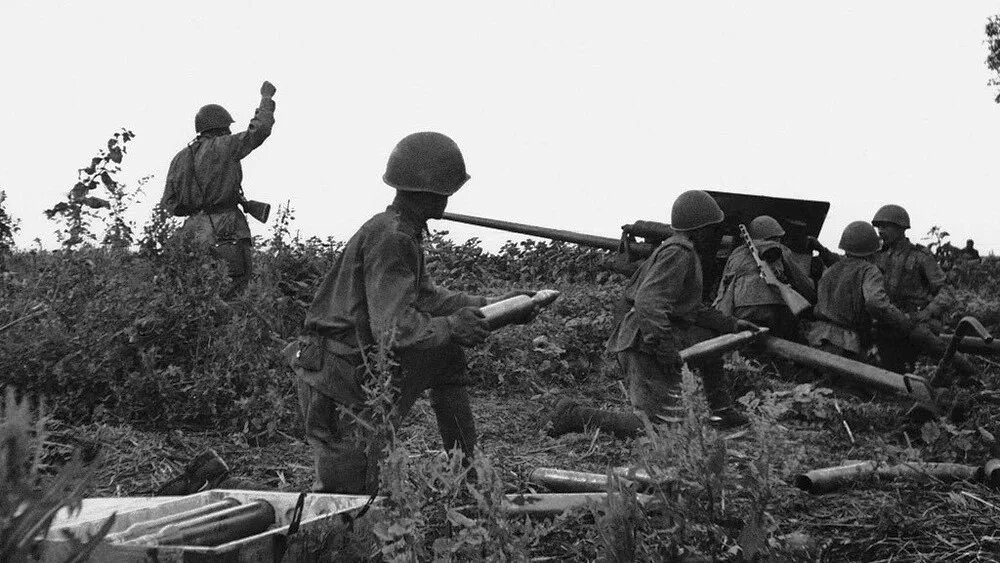 Солдат красной армии вов 1941. Игра wow лувр 1. Советские саперы 1941-1942. Сапёры великой отечественной войны. Укрытие маршала вов классик.