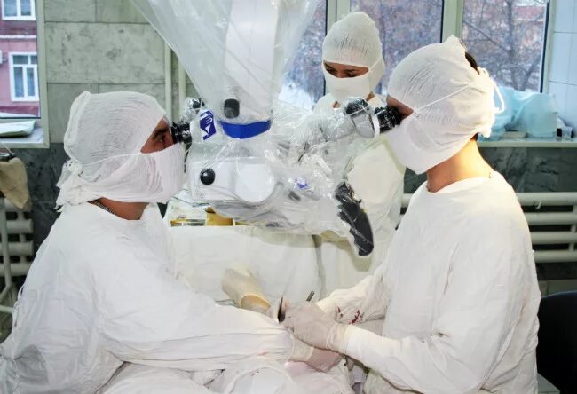 варваринский олег микрохирургия глаза. микрохирургия кисти ерамишанцева. микрохирургия кисти ерамишанцева. микрохирургия кисти москва. фгбу нкцо фмба.