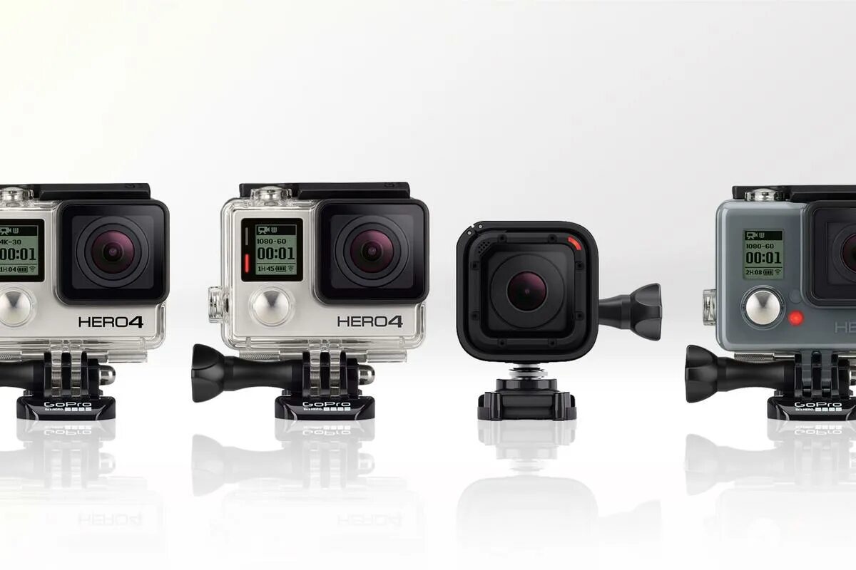 Gopro 12 сравнение. Камера GOPRO Hero 4 Black. Экшн видеокамера GOPRO hero4 Black Adventure. GOPRO 4 Silver и Black. GOPRO Hero 4 Silver комплект.