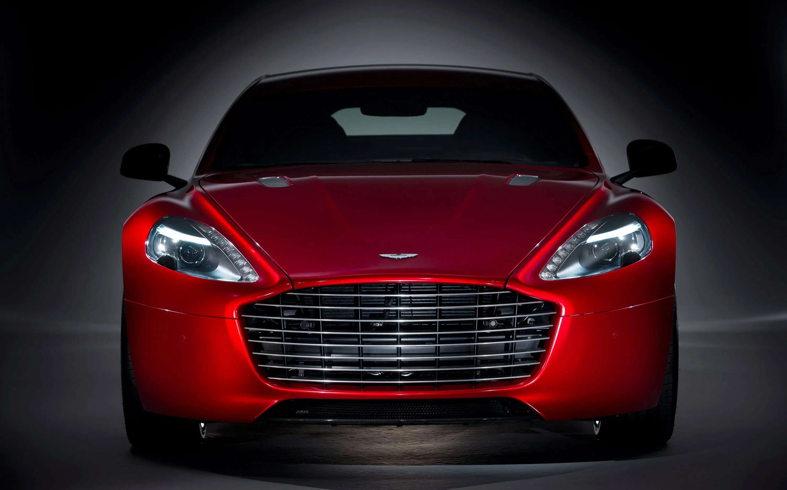 Перед автомобиля. Aston Martin rapide s 2013. Астон Мартин машина. Астон Мартин перед машины. Астон Мартин спереди.