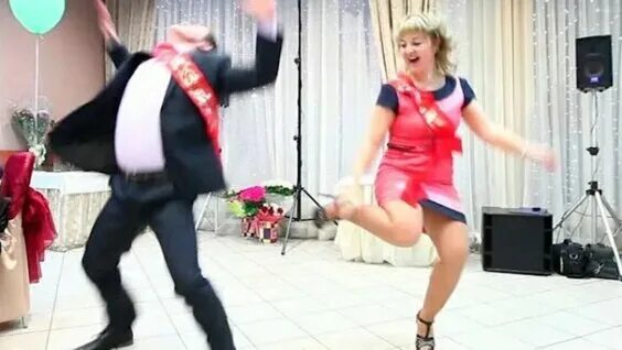 танцы смешные фото. смешные танцы. смешные видео танцует. танцы прикол. кавказская пленница танец.