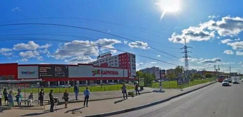 Пл комсомольская нижний. Комсомольская площадь Нижний Новгород. Комсомольская площадь 2 Нижний Новгород. Карусель Нижний Новгород Комсомольская площадь. Площадь Комсомольская 2 Нижний Новгород персона.